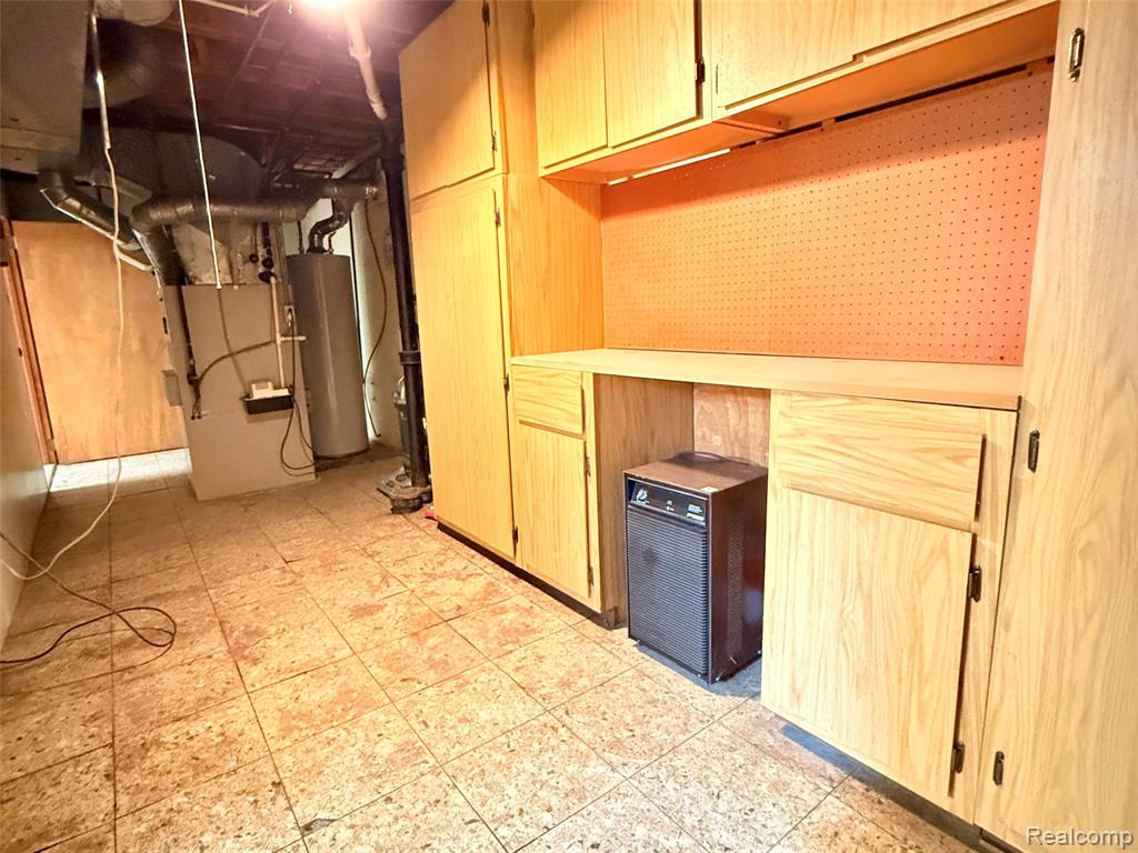 9900 Cranston Street, Livonia, MI 48150 — Photo 33