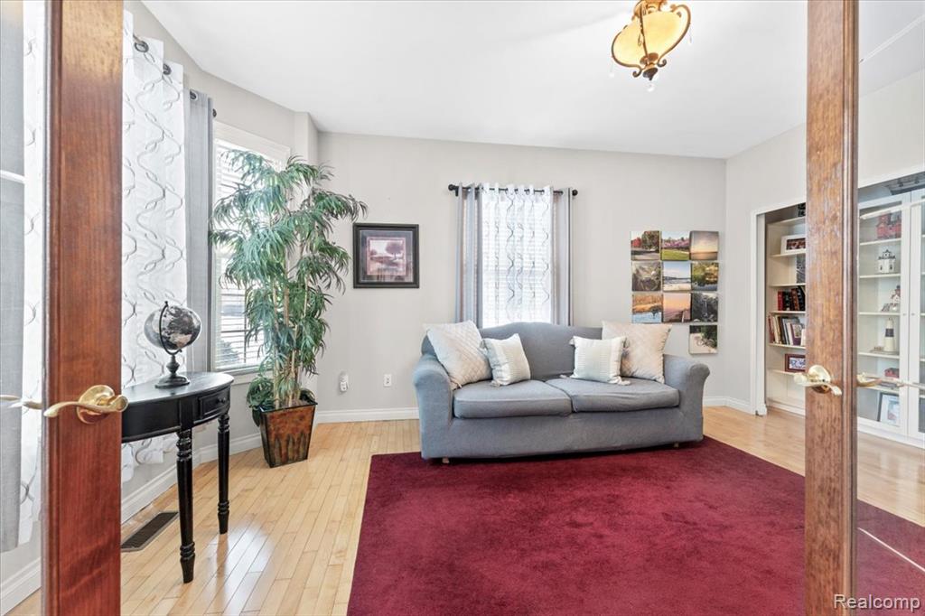 26035 Red Wood Drive, New Boston, MI 48164 — Photo 5