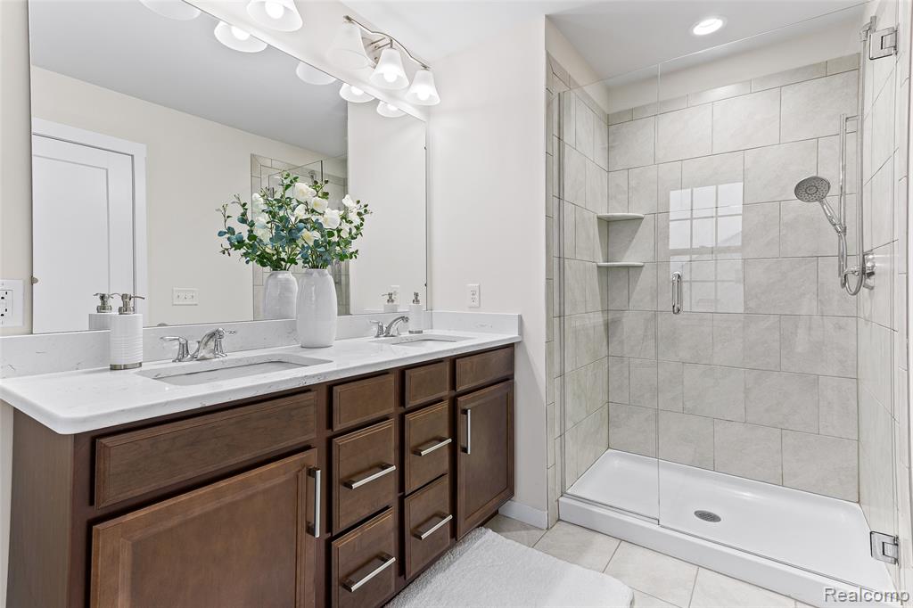 6409 S Trailwoods Drive, Ann Arbor, MI 48103 — Photo 28