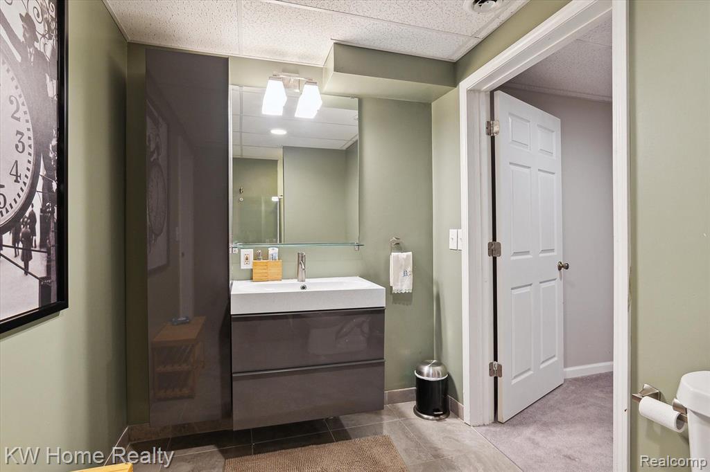 4672 NUTMEG Drive, Ypsilanti, MI 48197 — Photo 47