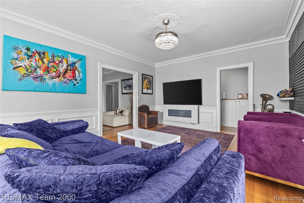 8120 E Jefferson Avenue, Detroit, MI 48214 — Photo 8