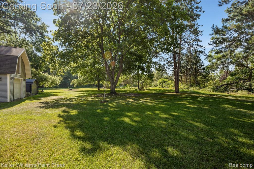 423 East Road, Holly, MI 48442 — Photo 25
