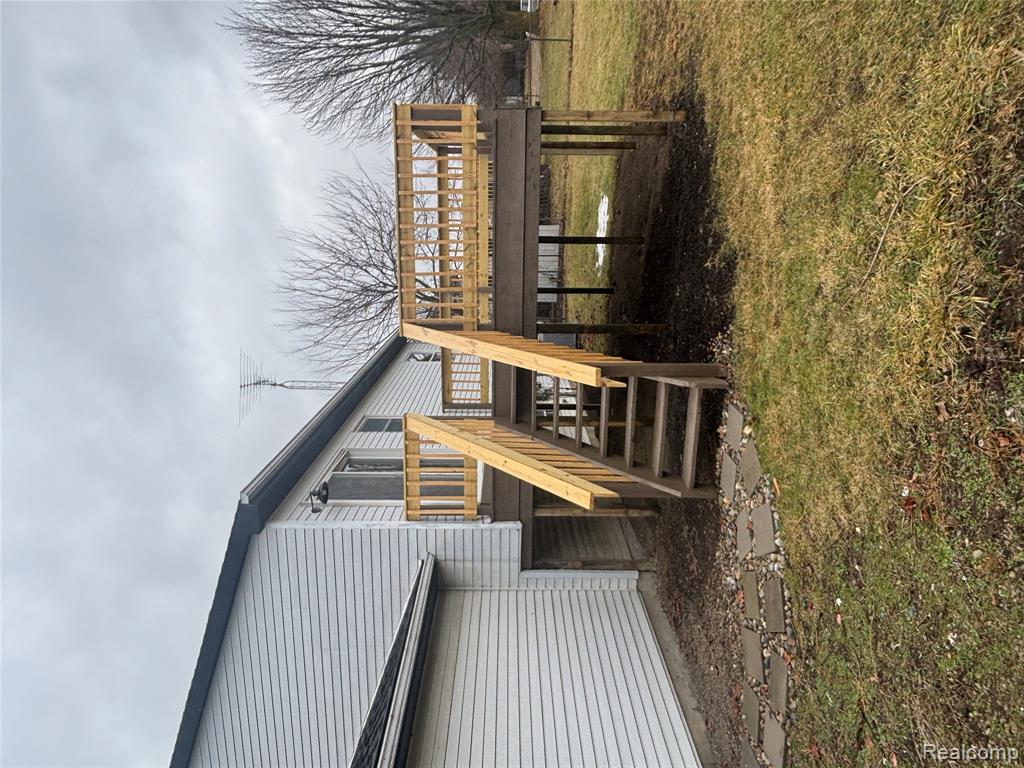 8644 Lillian Drive, Newport, MI 48166 — Photo 30