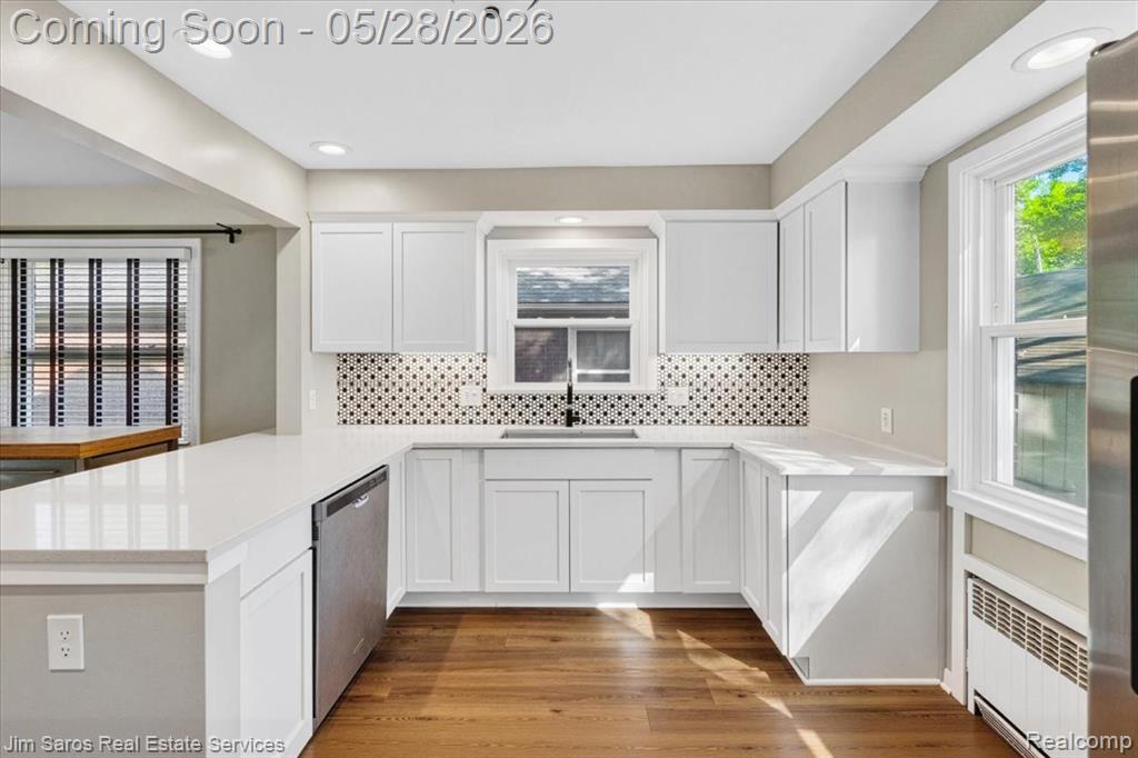 21252 Huntington Avenue, Harper Woods, MI 48225 — Photo 10