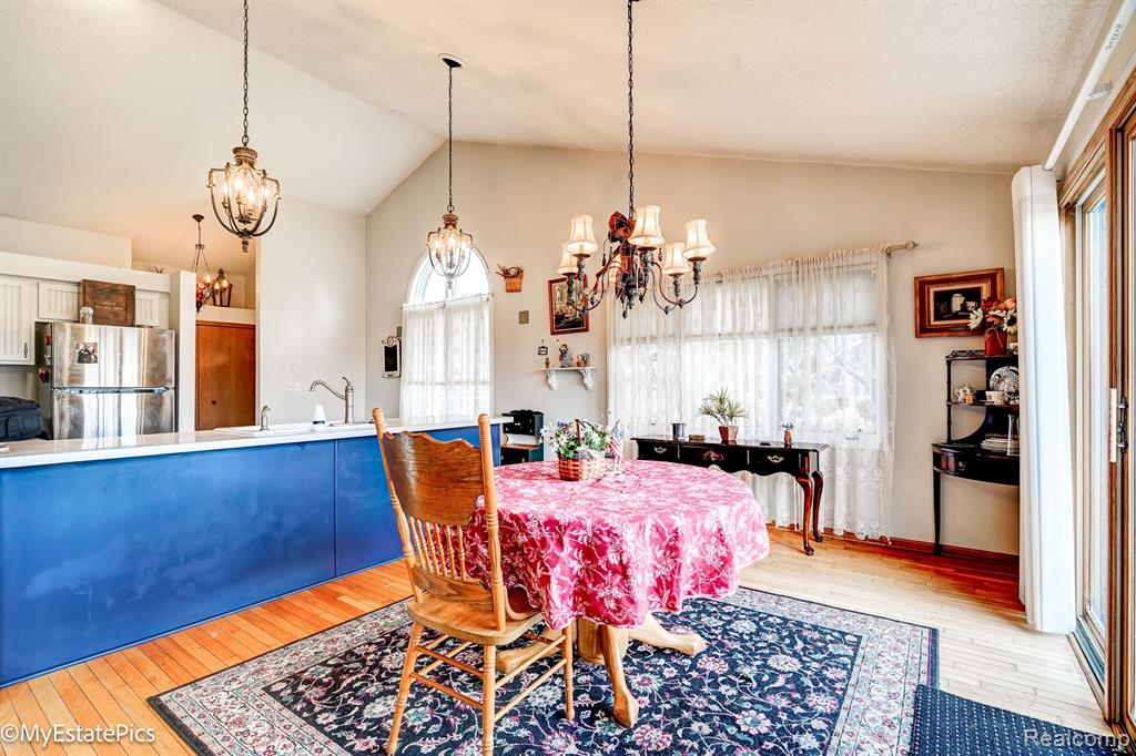 1807 PEBBLE CREEK Drive, Canton, MI 48188 — Photo 14