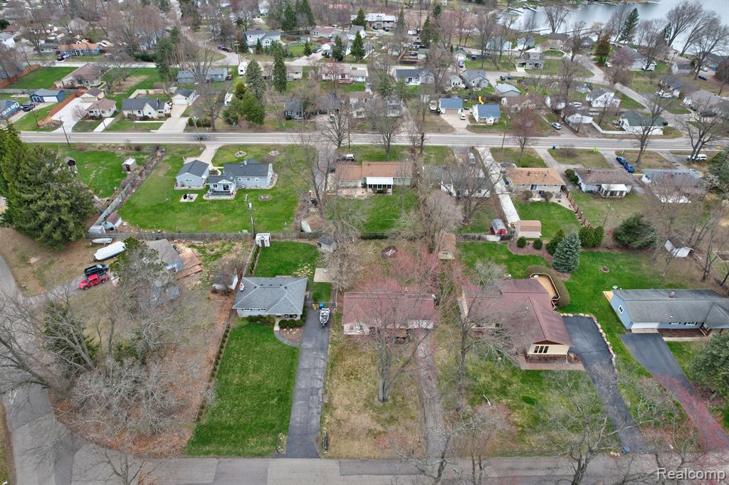 9110 GEORGETTE Street, White Lake, MI — Photo 32
