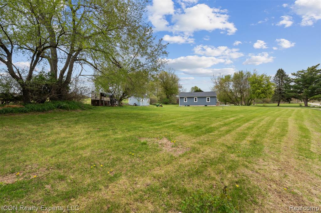 6093 Old State Road, North Branch, MI 48461 — Photo 31