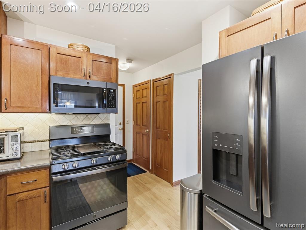 3363 Blasser Drive, Lake Orion, MI — Photo 26