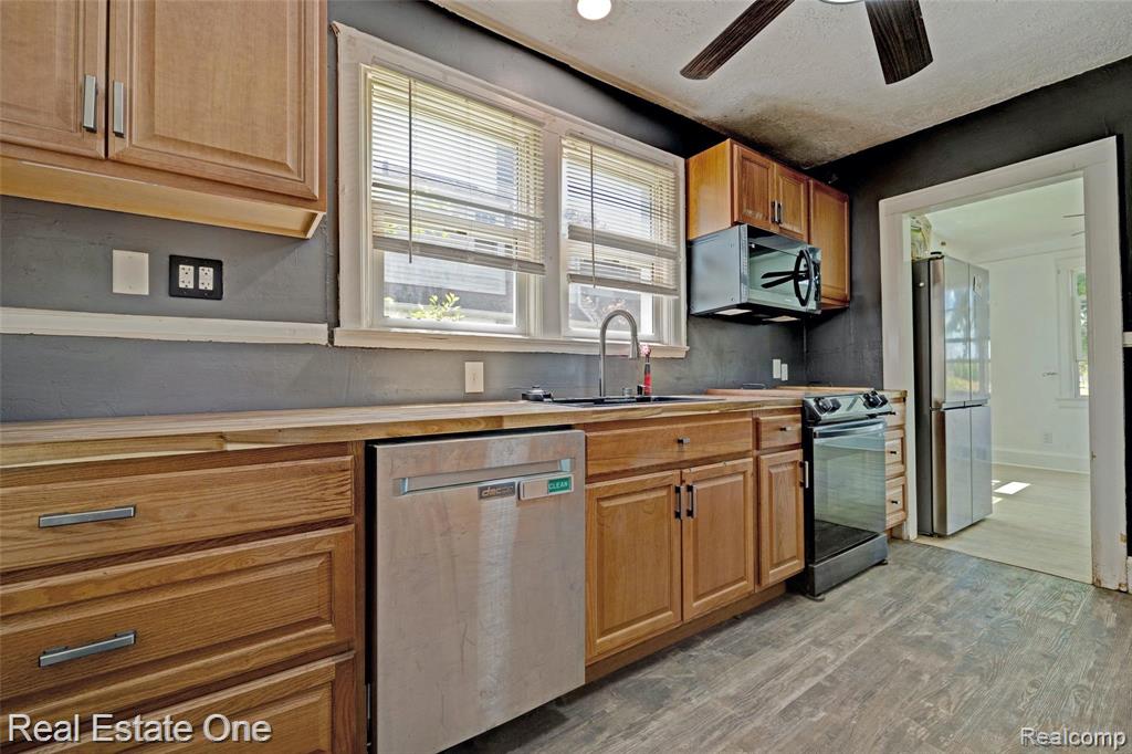 86 Marquette Street, Pontiac, MI 48342 — Photo 11