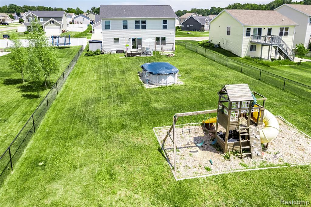 3560 Amber Oaks Drive, Howell, MI 48855 — Photo 3