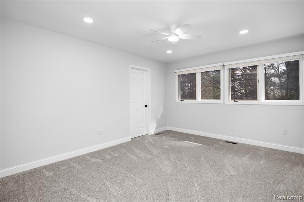 4695 Maura Lane, West Bloomfield, MI 48323 — Photo 29