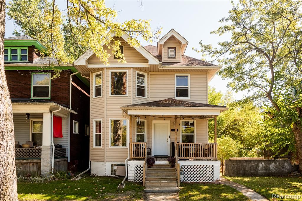 550 Smith Street, Detroit, MI 48202 — front exterior