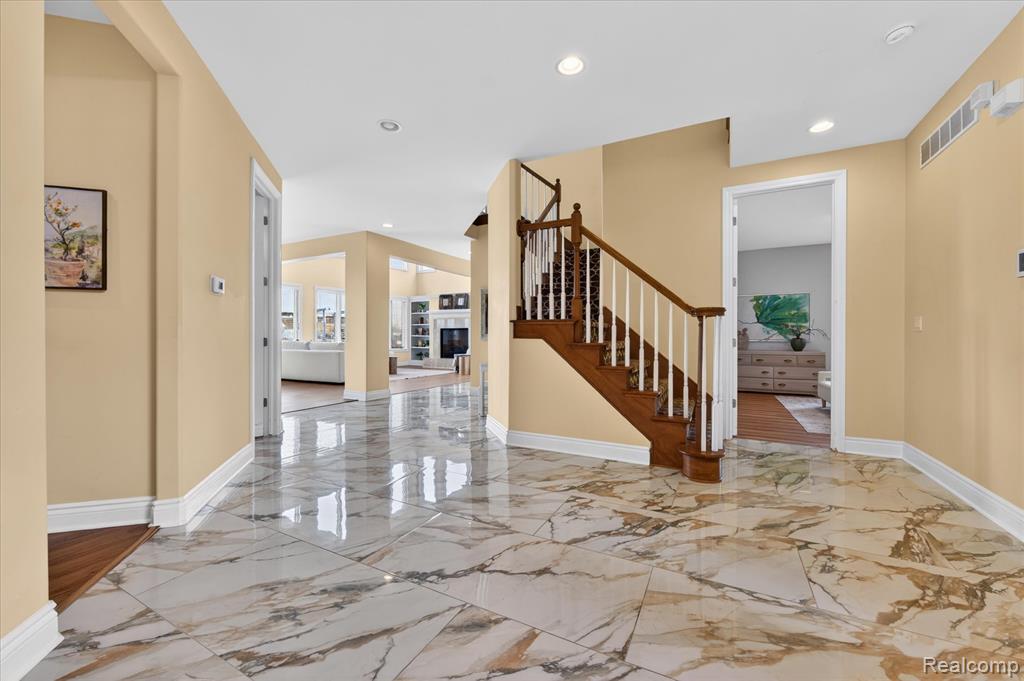 74 SAND BAR Lane, Detroit, MI 48214 — Photo 11