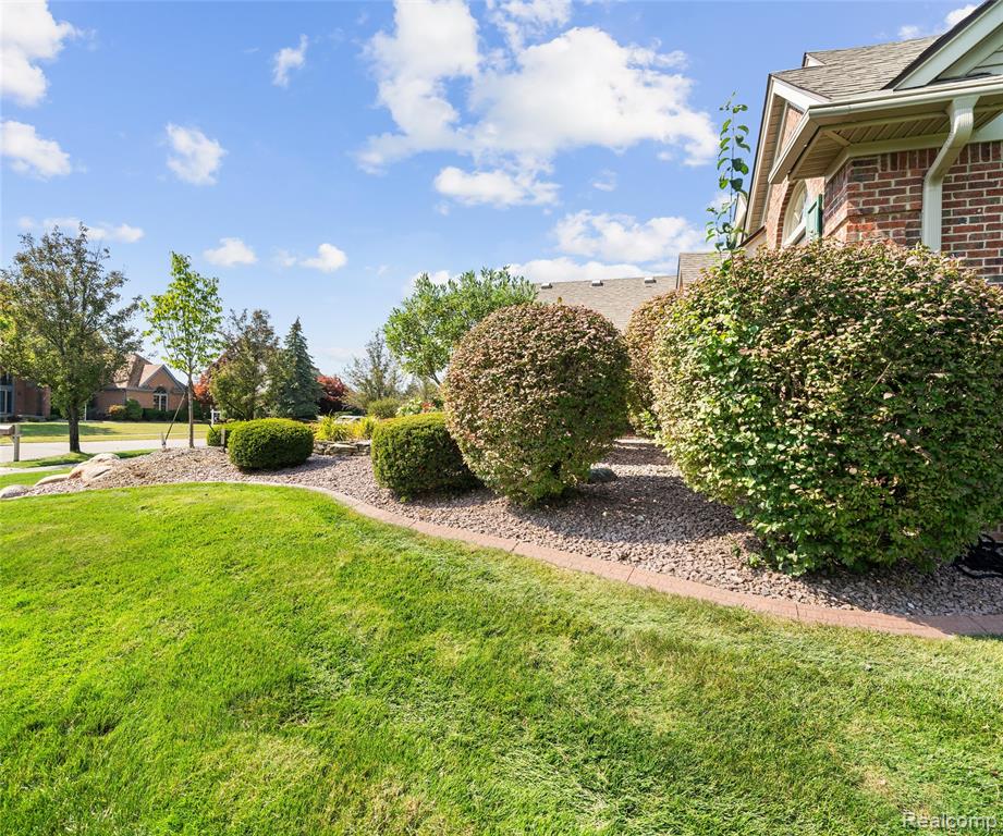 49068 Poppleton Court, Canton, MI 48187 — Photo 12