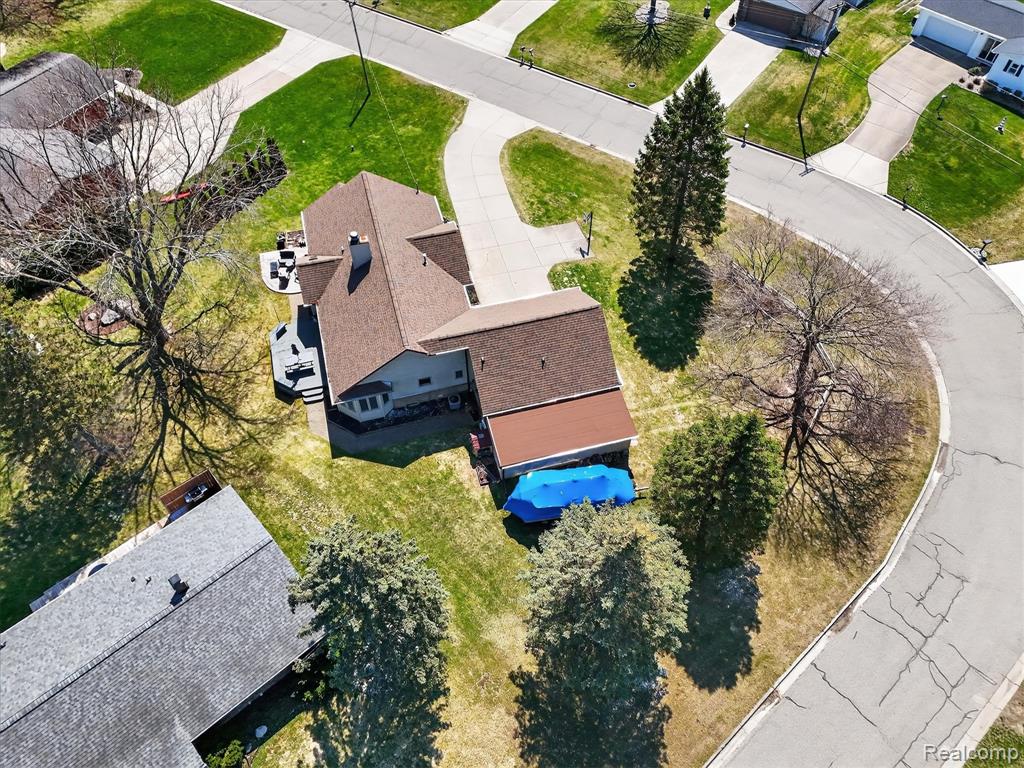16147 Silvercrest Drive, Fenton, MI 48430 — Photo 56