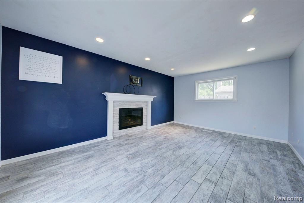 8246 FORREST Drive, Canton, MI 48187 — Photo 11
