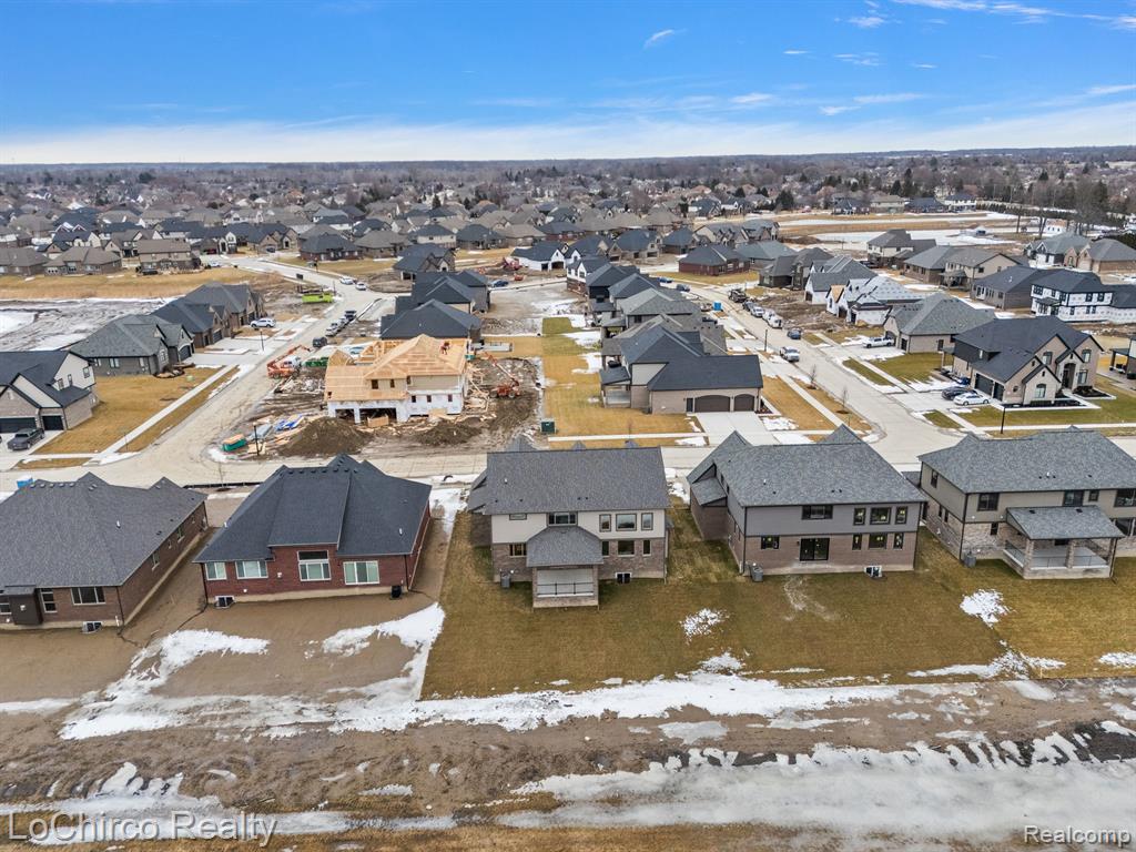 49387 LANGFORD Drive, Macomb, MI 48044 — Photo 47
