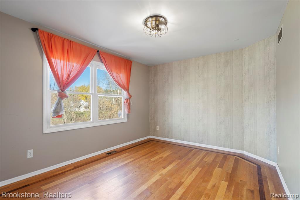 6189 Hall Road, Dryden, MI 48428 — Photo 33