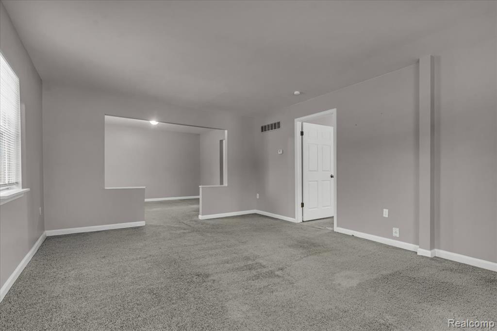 8268 Hudson Avenue, Warren, MI 48089 — Photo 3