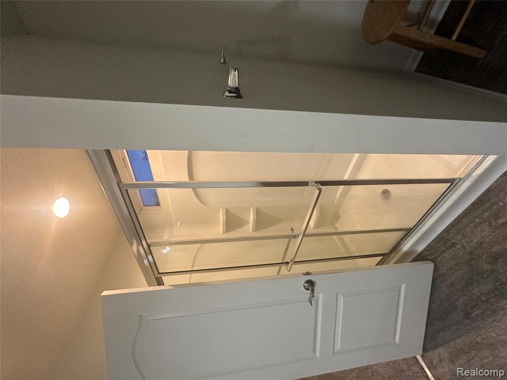 8731 QUINCY Drive, Westland, MI — Photo 17
