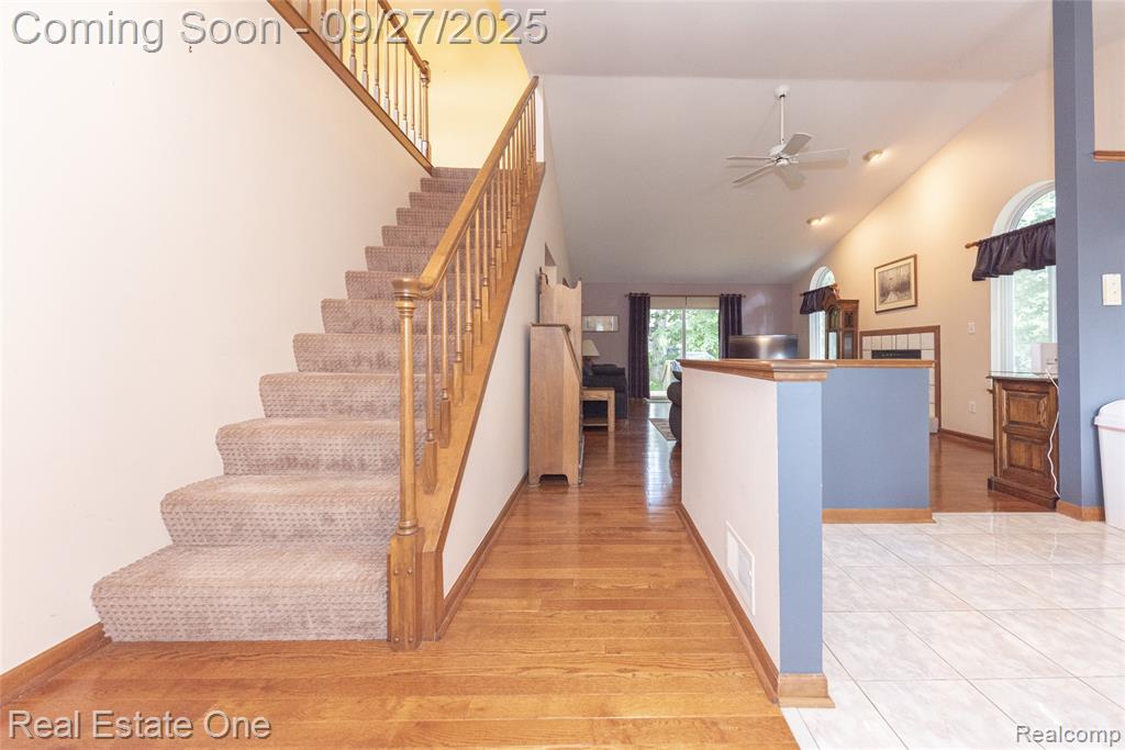 704 Grand Court, South Lyon, MI 48178 — Photo 4
