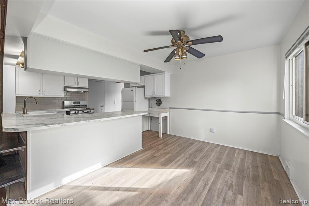 14670 Talbot Street, Oak Park, MI 48237 — Photo 9