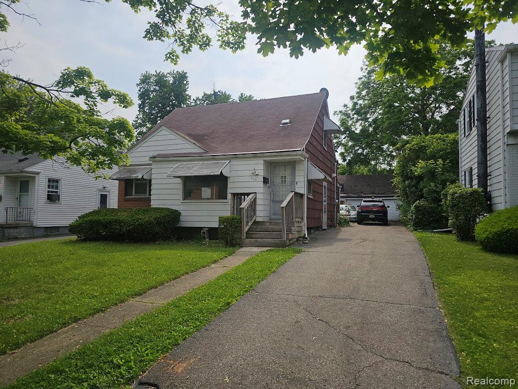 618 S Meade Street, Flint, MI 48503 — front exterior
