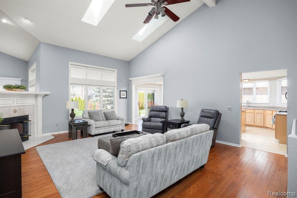 49213 Dunhill Drive, Macomb, MI 48044 — Photo 9