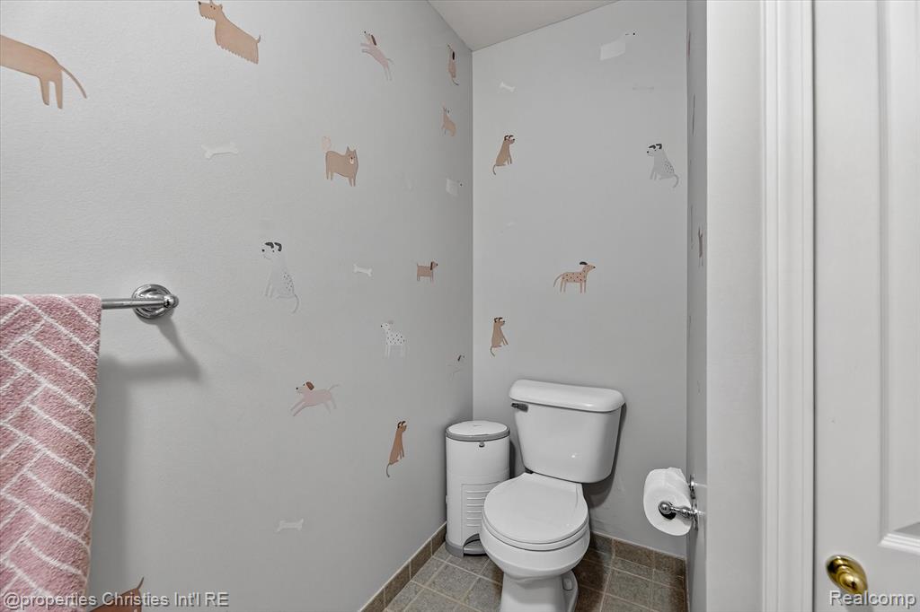 45653 TOURNAMENT Drive N, Northville, MI 48168 — Photo 45