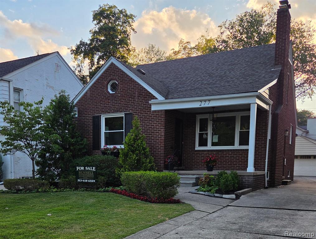 277 Beaupre Avenue, Grosse Pointe Farms, MI 48236