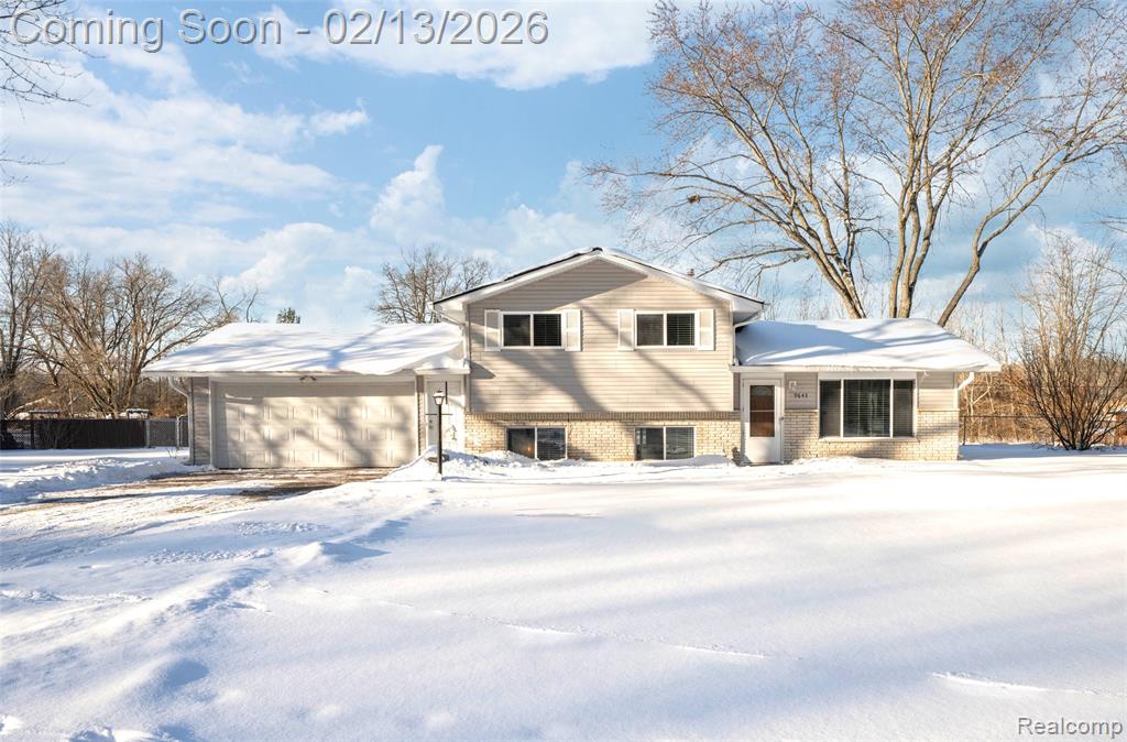 9643 Andersonville Road, Clarkston, MI — front exterior