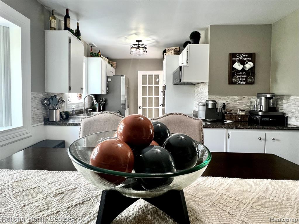 936 ALLEN Drive, Northville, MI 48167 — Photo 14