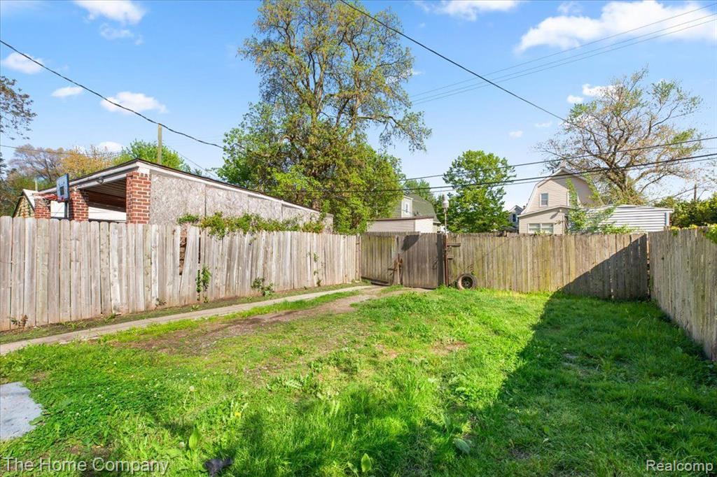 8817 Longworth Street, Detroit, MI 48209 — Photo 31