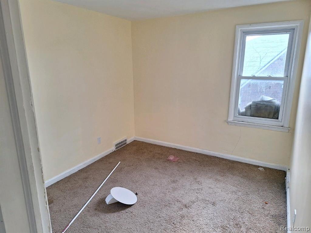 18344 KELLY Road, Detroit, MI 48224 — Photo 16