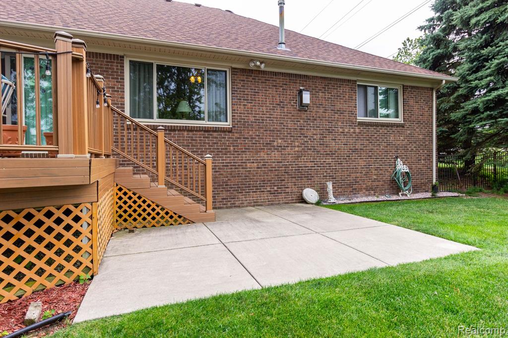 5451 ROBERT Street, Shelby, MI 48316 — Photo 39
