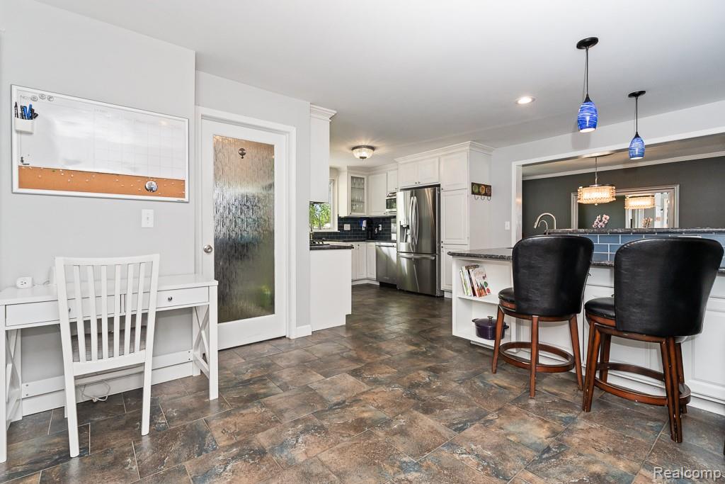 1847 Lyster Lane, Troy, MI 48085 — Photo 22