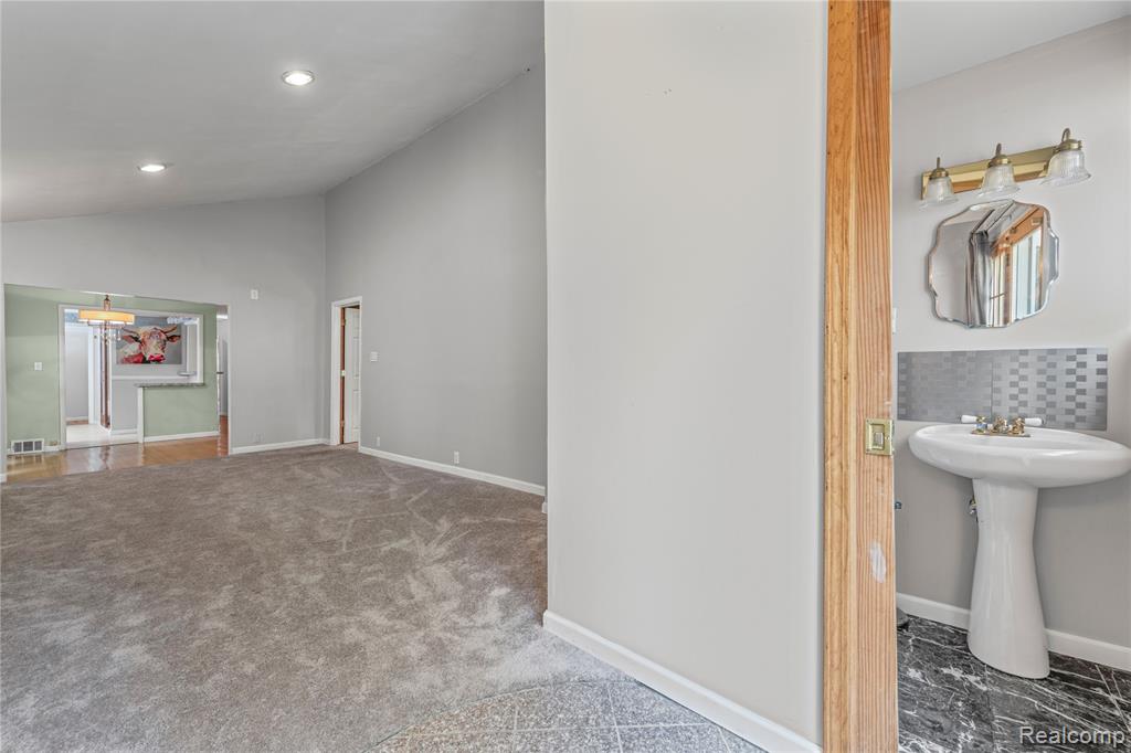 19960 Lichfield Road, Detroit, MI 48221 — Photo 14