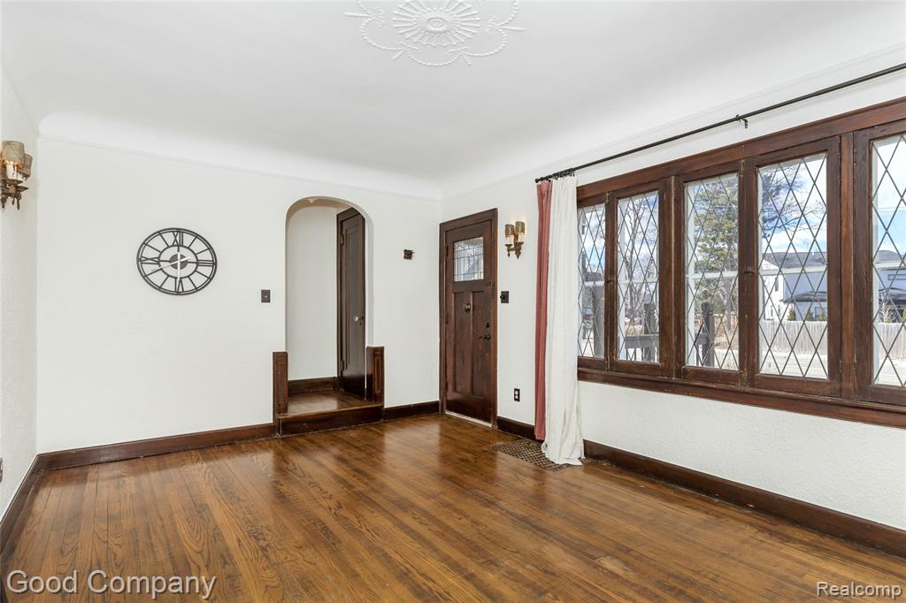 717 W 12 Mile Road, Royal Oak, MI 48073 — Photo 19