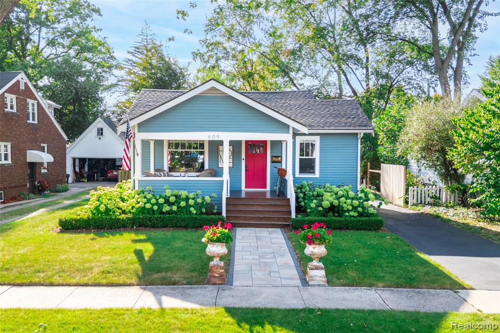 609 N Harvey Street, Plymouth, MI 48170 — front exterior