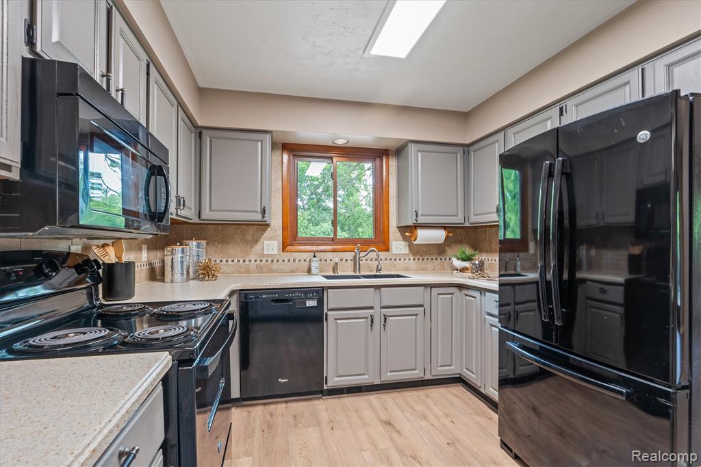 3325 Proctor Lane, Oakland, MI — Photo 20