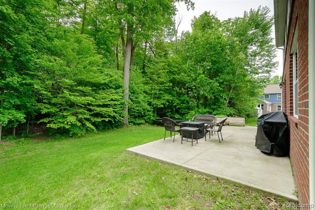 42880 Frederick Court, Belleville, MI 48111 — Photo 46