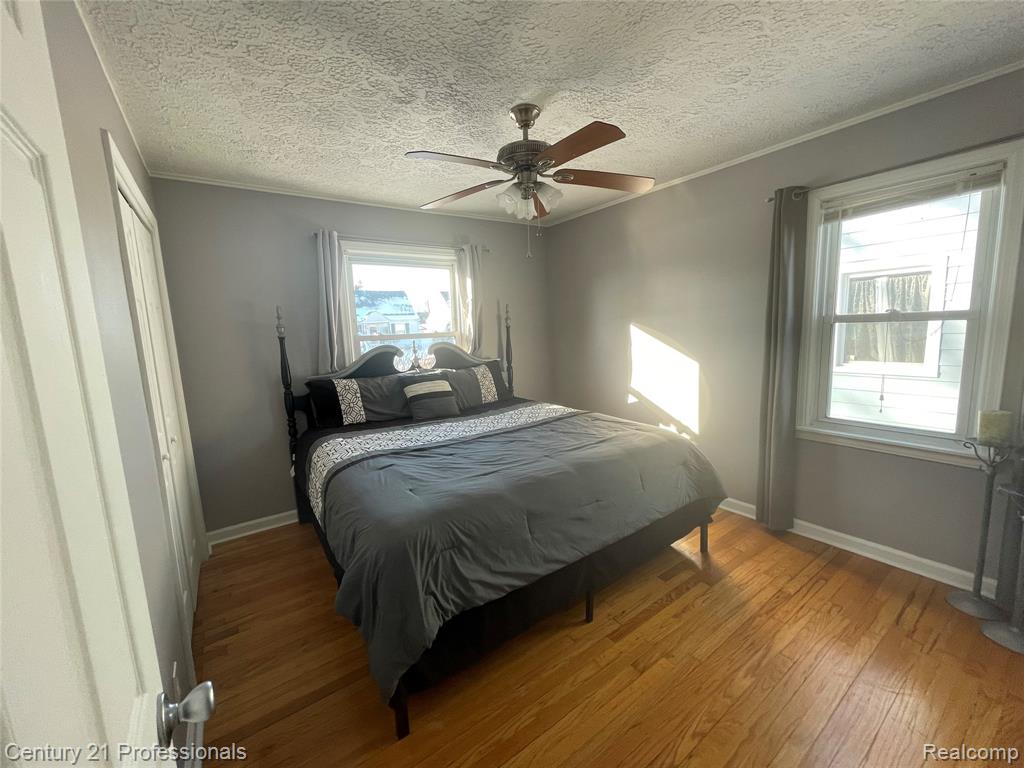 4815 Mildred Street, Wayne, MI 48184 — Photo 14
