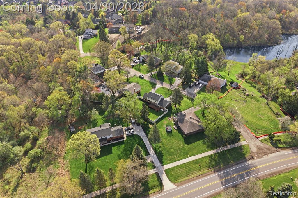 7978 Little Farm Lane, West Bloomfield, MI — Photo 52