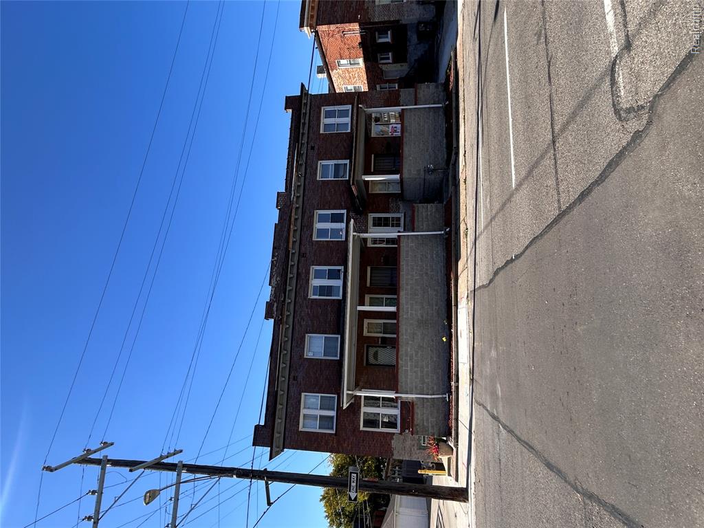 8333 John R Street, Detroit, MI 48202