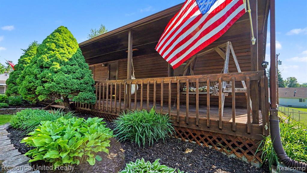 339 S Collins Street, Fowlerville, MI 48836 — Photo 31