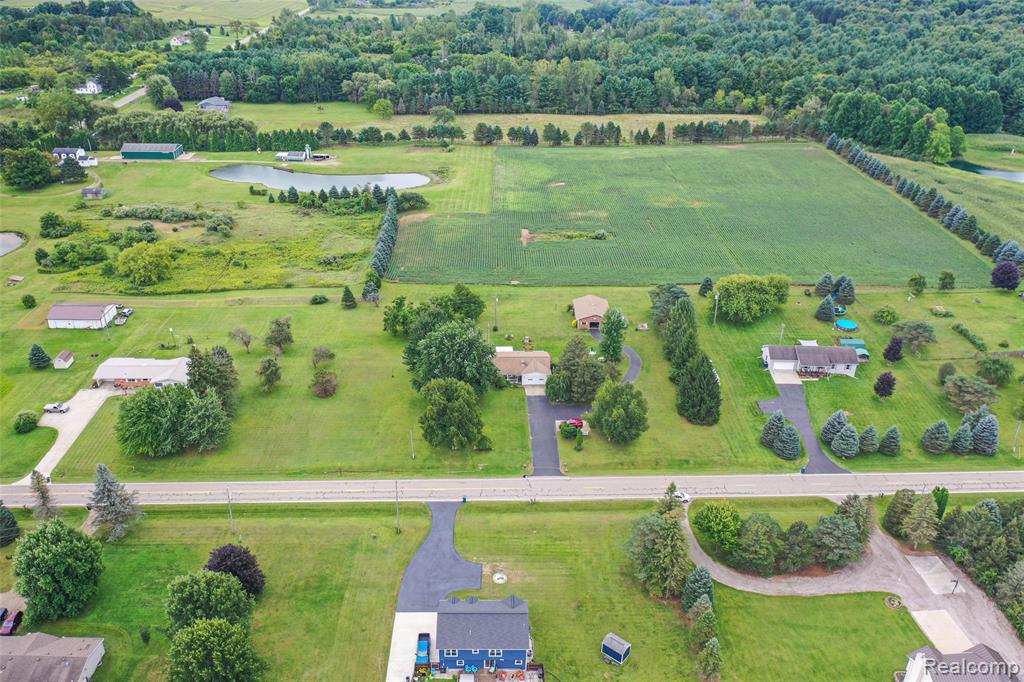 5067 Hemingway Lake Road, Otter Lake, MI 48464 — Photo 34