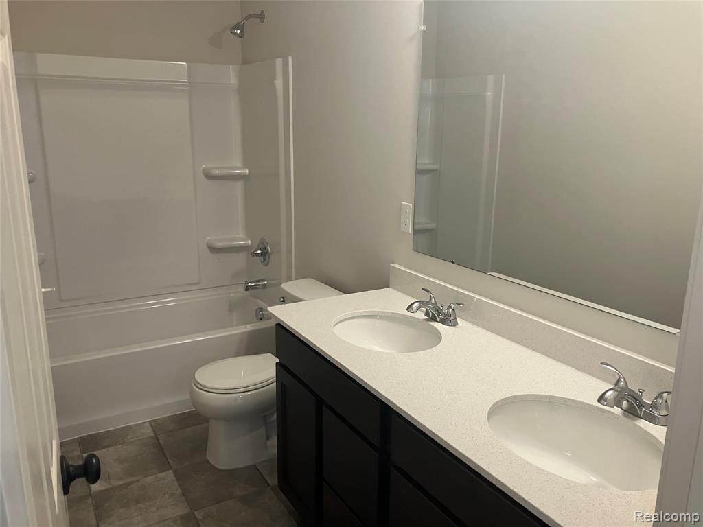 58567 LOSINO Drive, South Lyon, MI 48178 — Photo 27