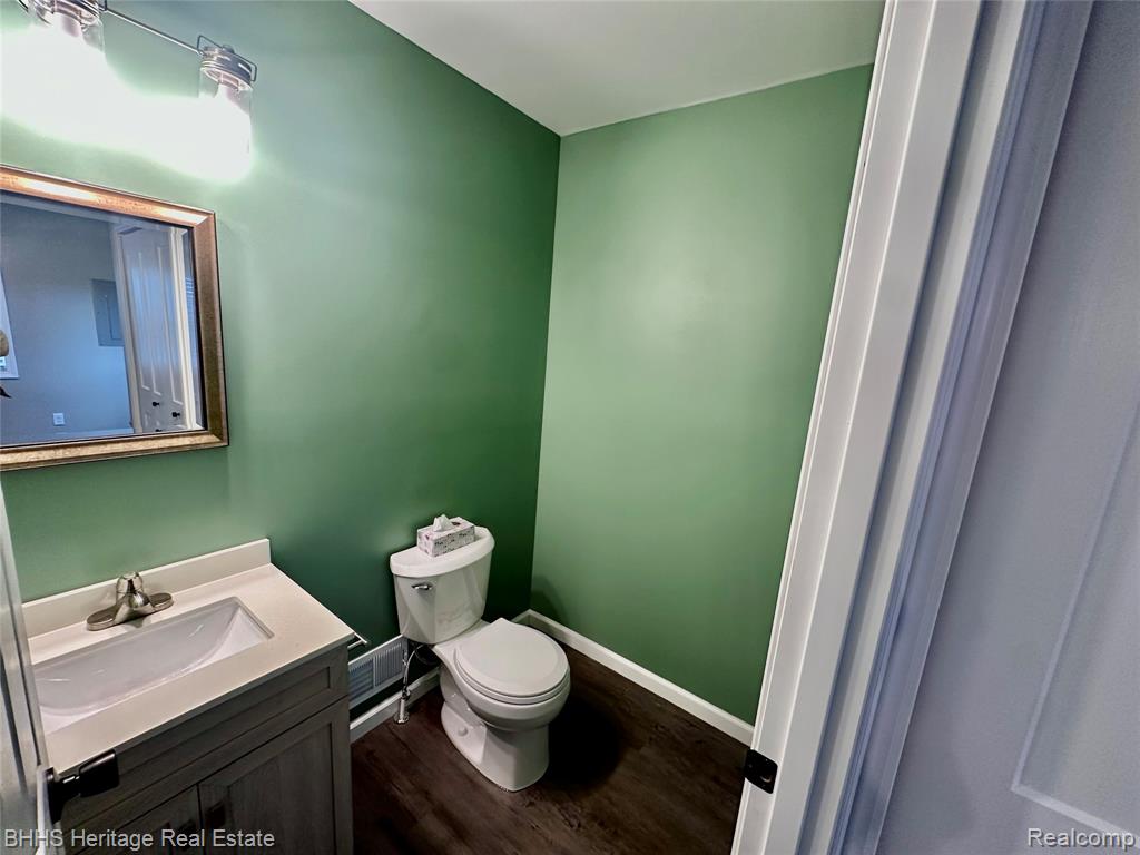 5435 Byron Road, Howell, MI 48855 — Photo 12