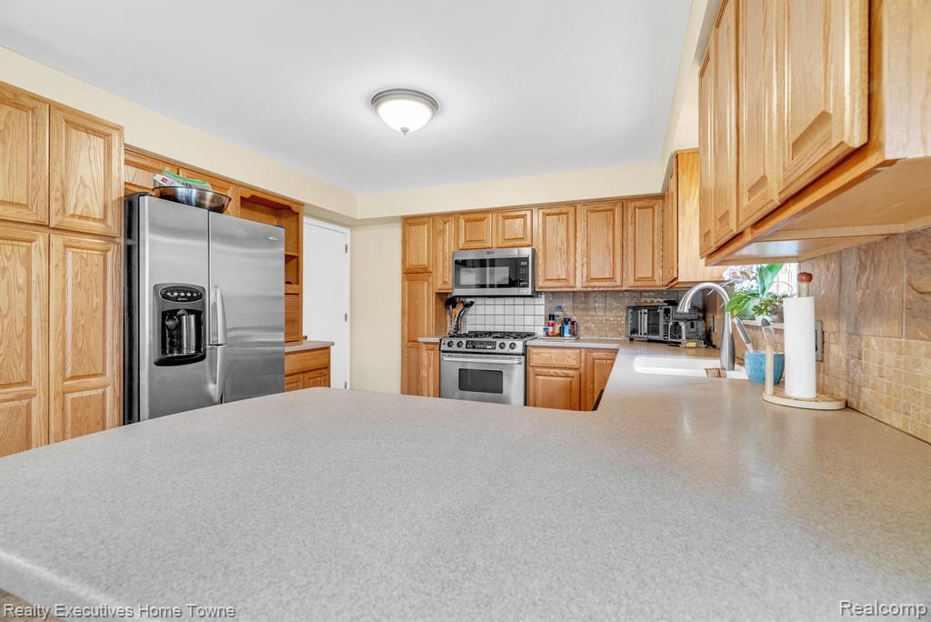 3126 Elk Street, Port Huron, MI 48060 — Photo 9