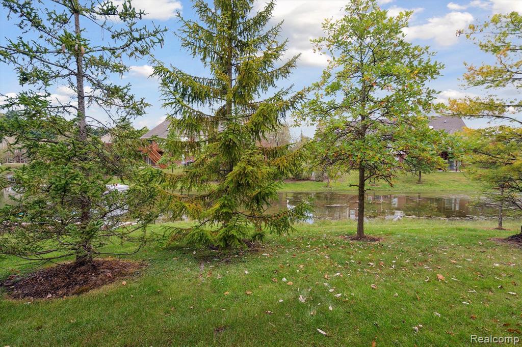 40627 LENOX PARK Drive, Novi, MI 48377 — Photo 27
